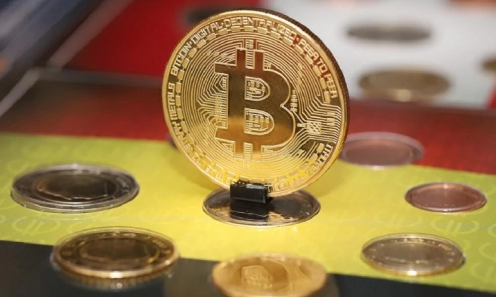 Νέο ρεκόρ για το Bitcoin: Ανήλθε στα 68.990 δολάρια